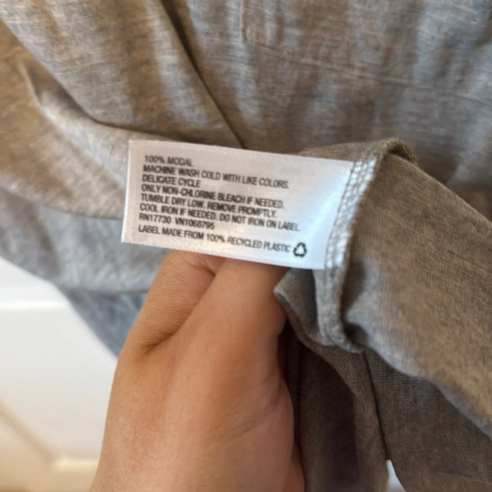 Basic Target Mossimo pocket tees - Picture 3 of 7